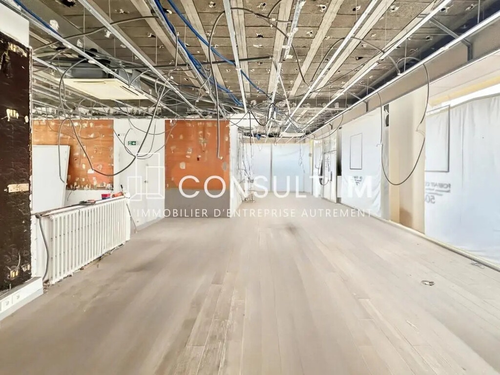 Vente Commerce 185 m² - Photo 1