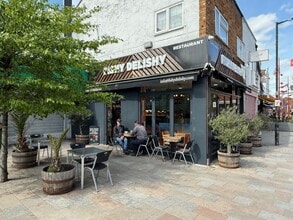 101 High St, Waltham Cross to rent Interior Photo- Image 1 of 5