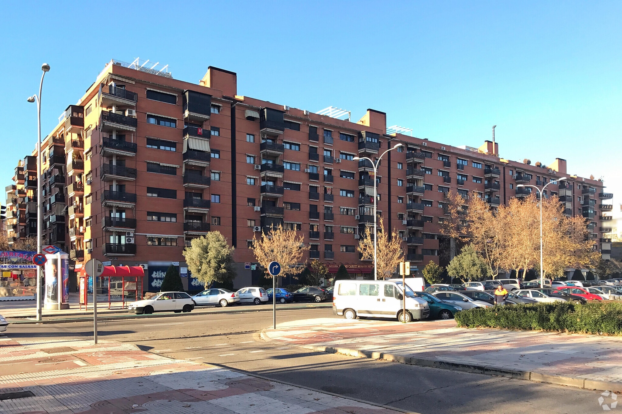 Calle Ministro Fernández Ordóñez, 1, Alcorcón, Madrid to rent Primary Photo- Image 1 of 3