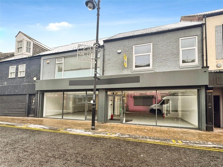 22A-23 Derwent, Sunderland to rent - Building Photo - Image 2 of 2