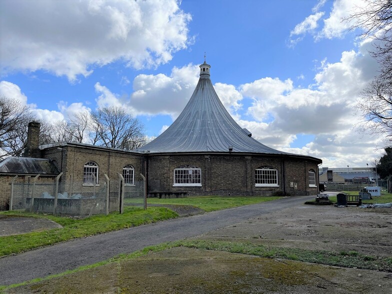 64 Greenhill, London for sale - Building Photo - Image 3 of 8