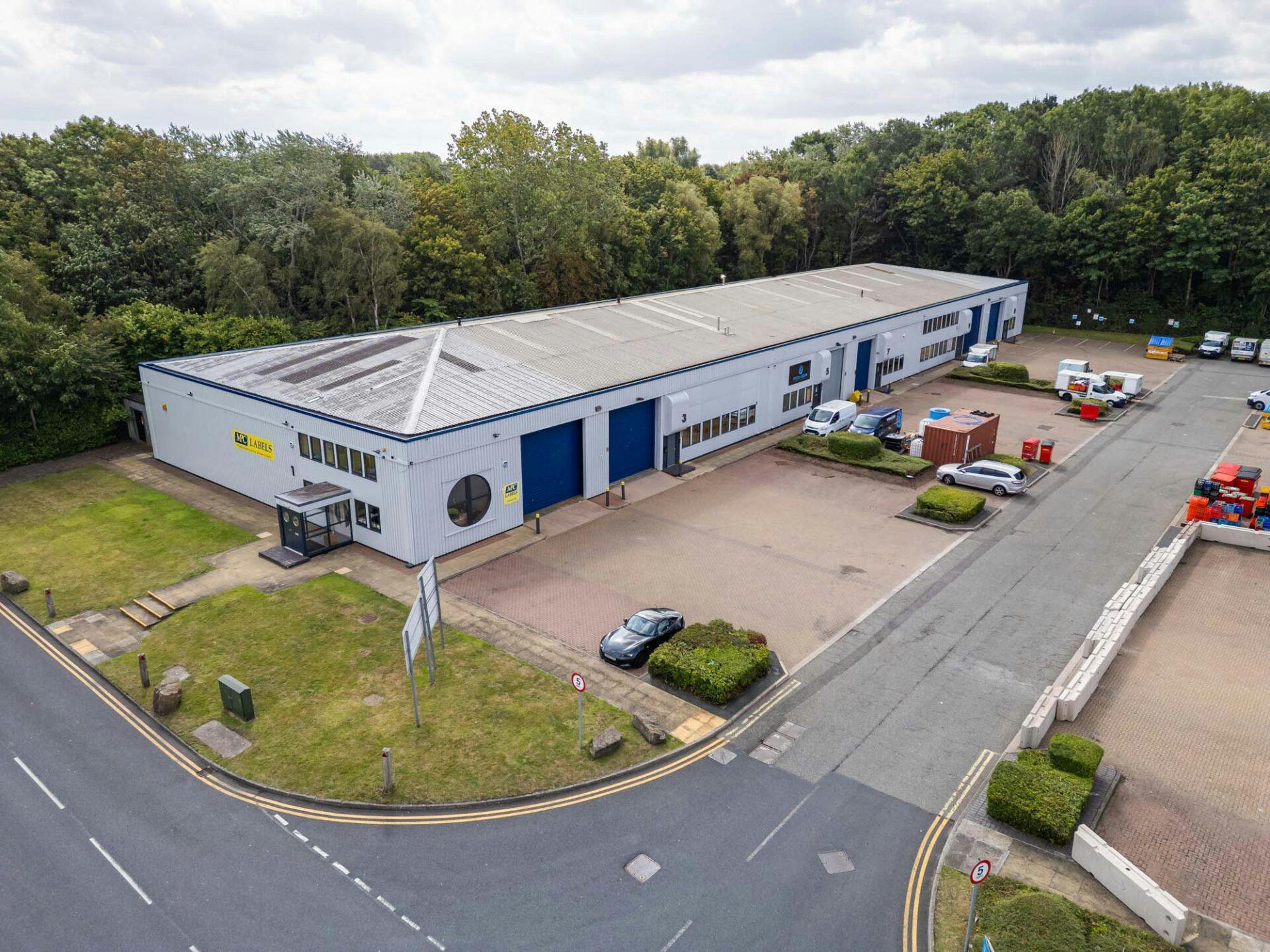 Grosvenor Gran, Warrington to rent Building Photo- Image 1 of 6