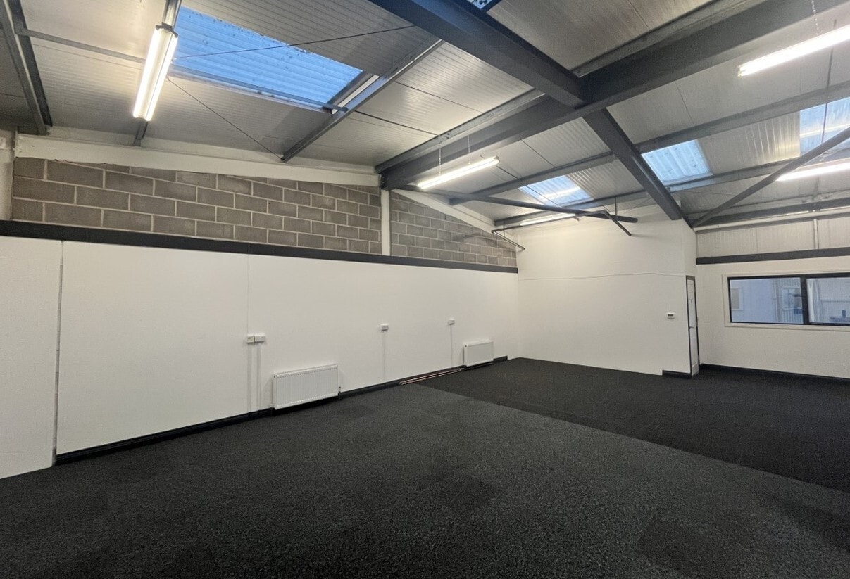 Ethmar Ct, Willand to rent Interior Photo- Image 1 of 2