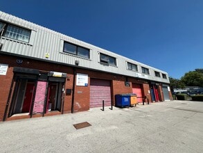 Upper Brook St, Stockport to rent Interior Photo- Image 2 of 5