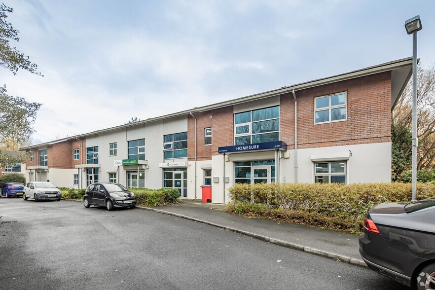 Tapton Way, Liverpool to rent - Building Photo - Image 2 of 2