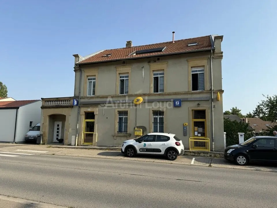 Location Commerce 85 m² - Photo 1