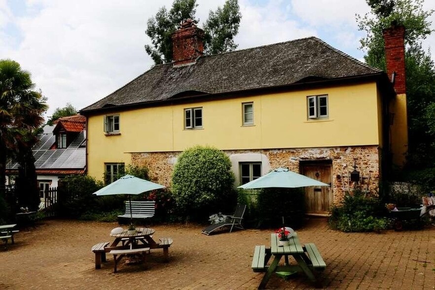 Mazzard Farm Holiday Cottages, West Hill for sale - Building Photo - Image 2 of 10