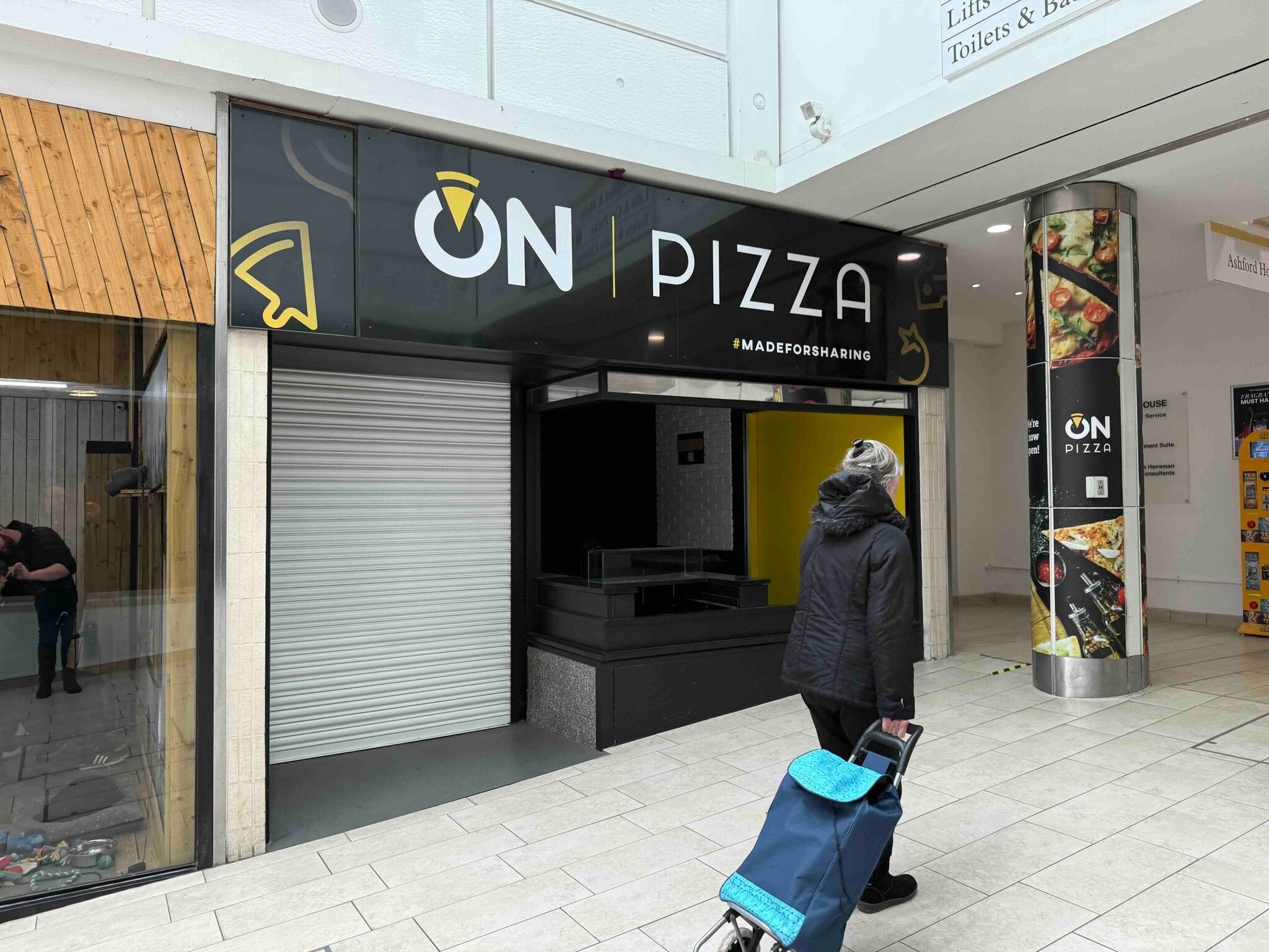 County Sq, Ashford to rent Building Photo- Image 1 of 1