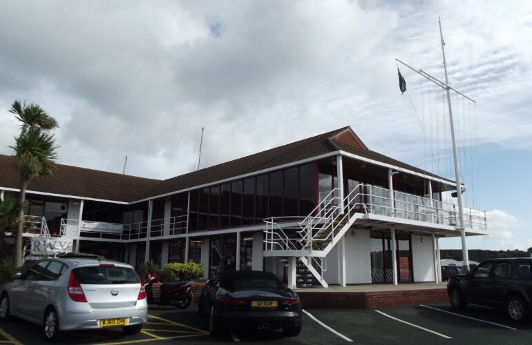 1-14 Queen Anne Battery, Plymouth for sale Primary Photo- Image 1 of 1