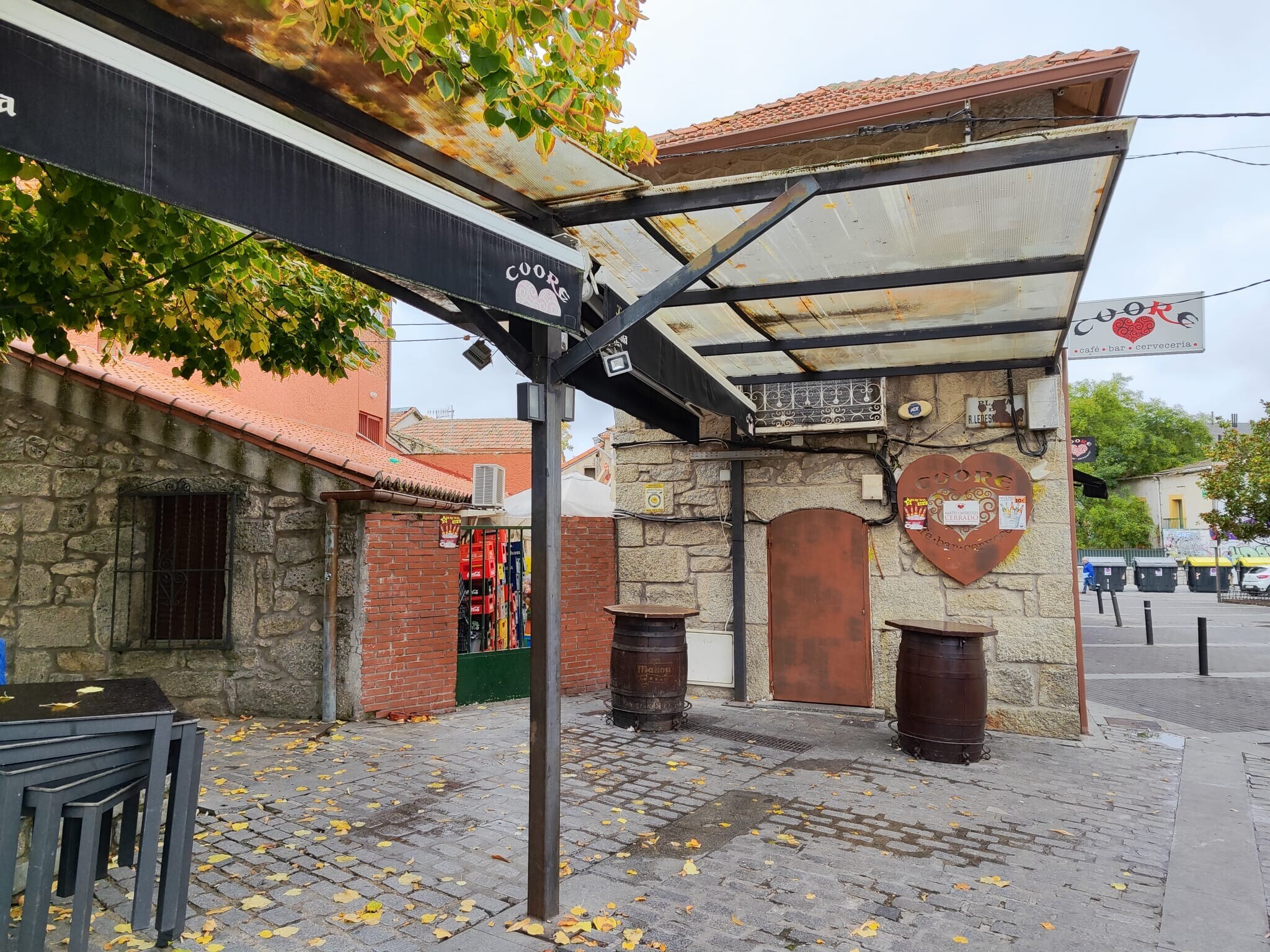 Plaza Cuatro Caños, 13, Collado Villalba, Madrid for sale Primary Photo- Image 1 of 1