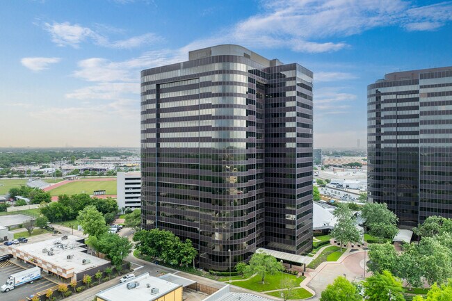 More details for 7324 Southwest Fwy, Houston, TX - Office, Office / Medical to Rent