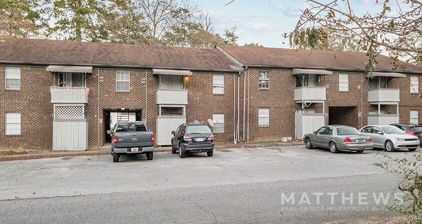 425 Oakwood Ave, Hueytown, AL for sale Building Photo- Image 1 of 1