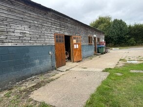 Unit 11 Crays Court, Goose Green, Pulborough to rent Building Photo- Image 2 of 5