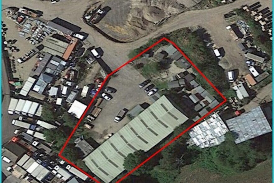 Rag Hl, Aldermaston to rent - Aerial - Image 3 of 11