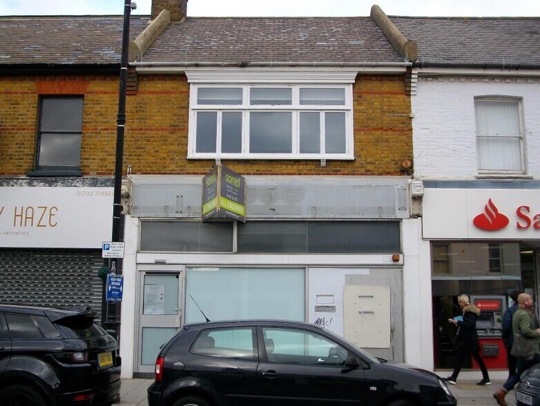 83 Broadway, Leigh On Sea for sale - Primary Photo - Image 1 of 1