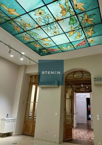 Office in Marseille for sale - Interior Photo - Image 3 of 4