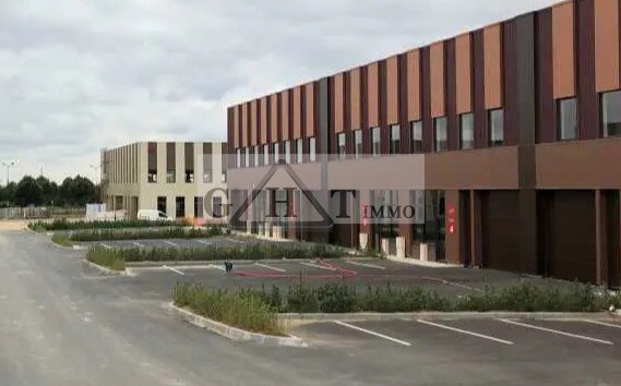 Industrial in Tremblay-en-France for sale - Building Photo - Image 3 of 5
