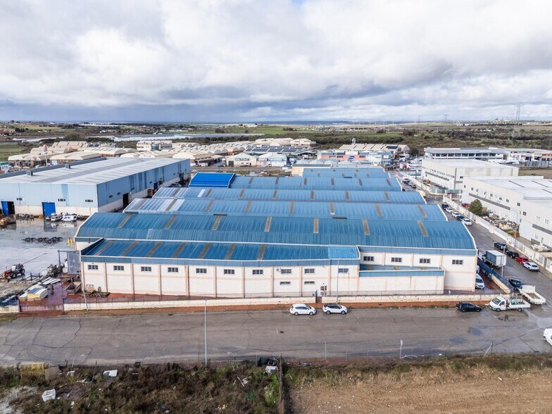 Industrial in Griñón, Madrid for sale - Building Photo - Image 2 of 46