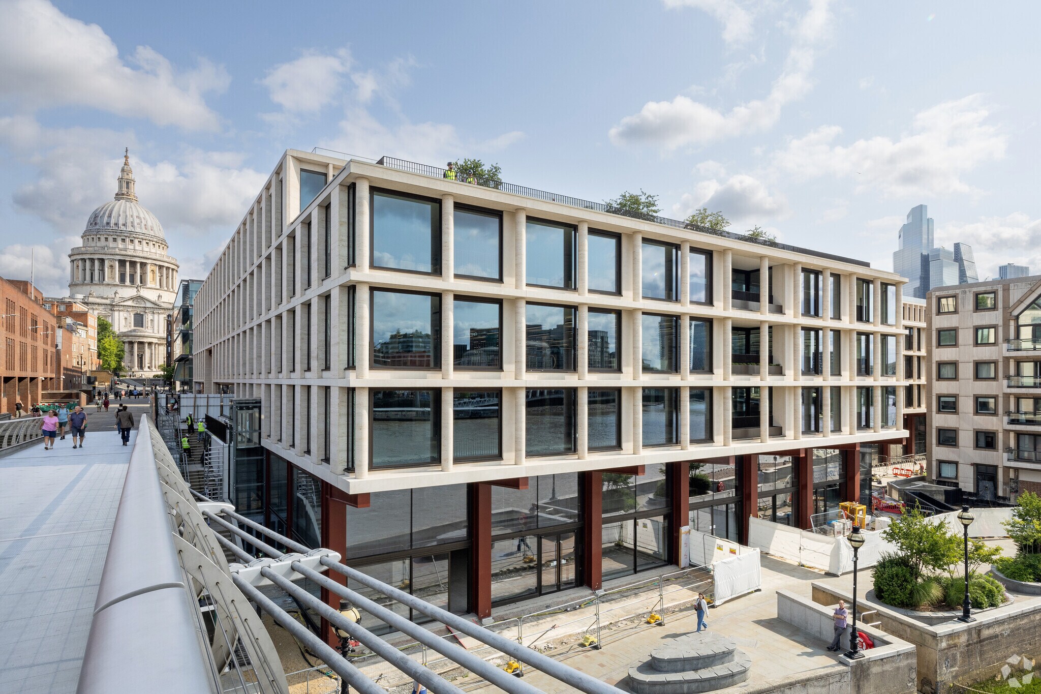 High Timber St, London for sale Primary Photo- Image 1 of 1