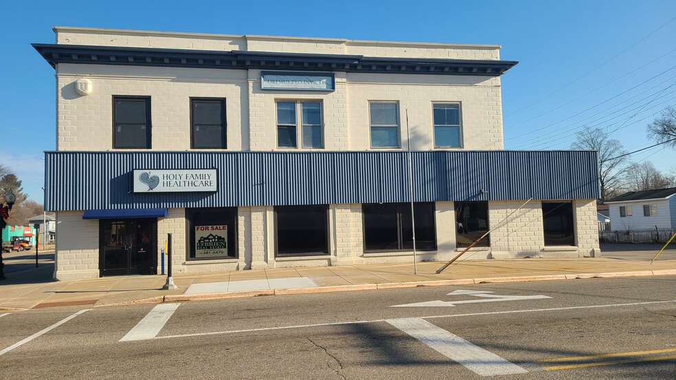 2 E Main St, Hartford, MI for sale - Building Photo - Image 1 of 13