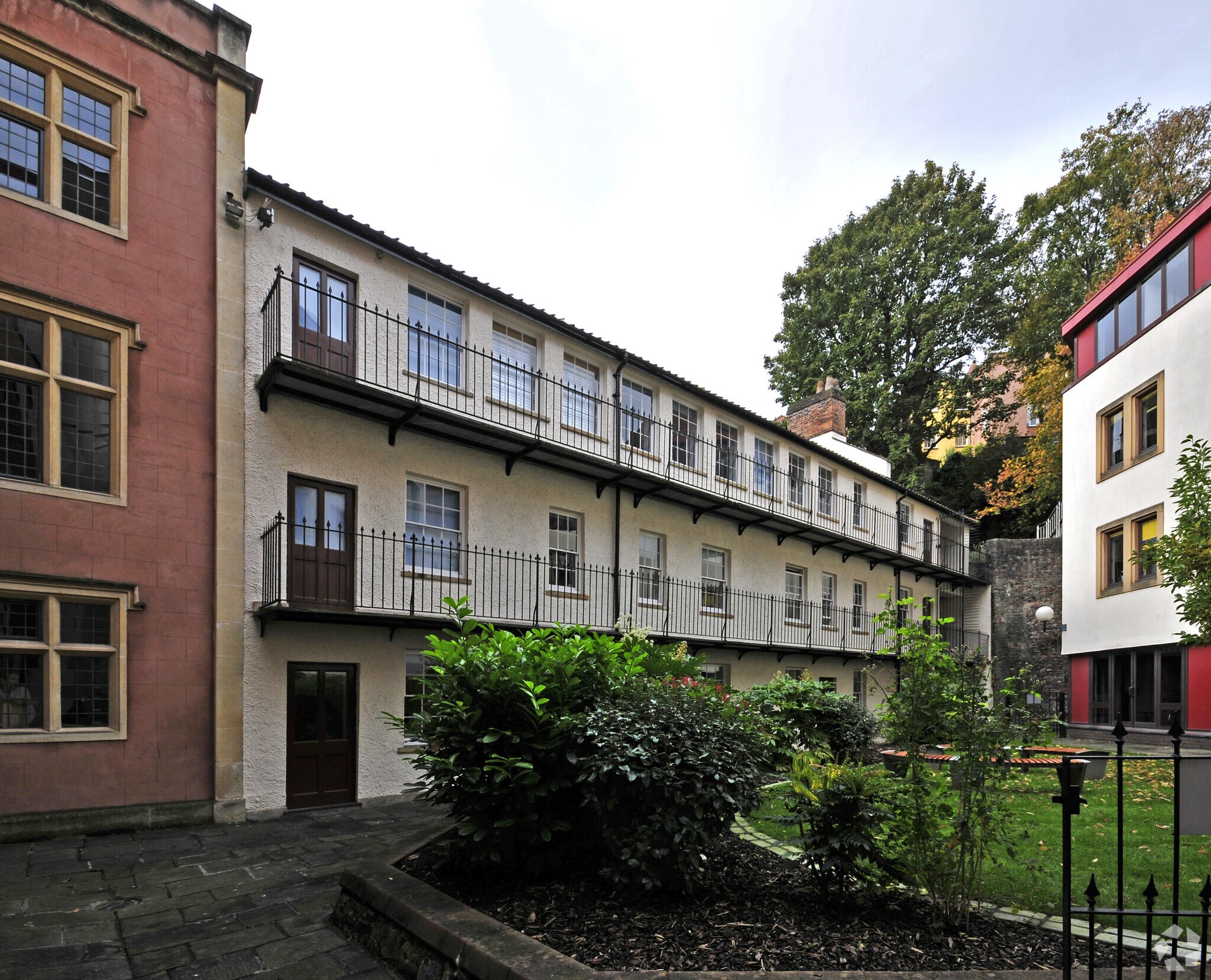 18 Christmas St, Bristol to rent Building Photo- Image 1 of 6