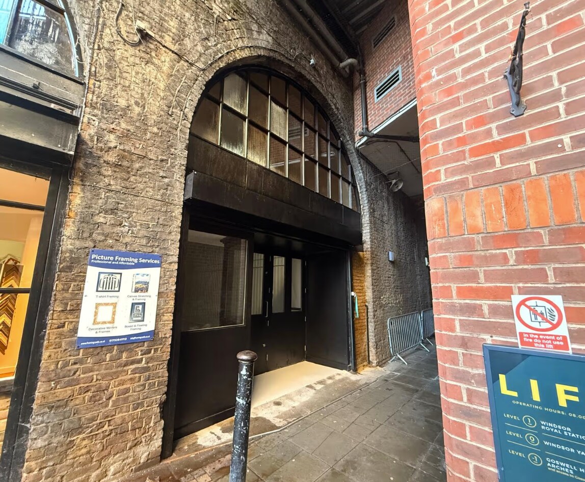 1-69 Jubilee Arch, Windsor to rent Interior Photo- Image 1 of 3