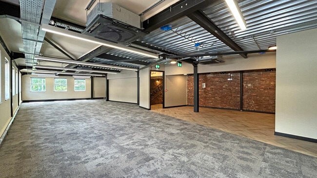 More details for 11 Station Rd, Wilmslow - Office to Rent