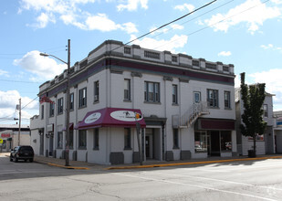 104-106 W Pulaski St, Pulaski, WI for sale Building Photo- Image 1 of 1