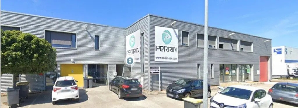 Location Bureaux 207 m² - Photo 1