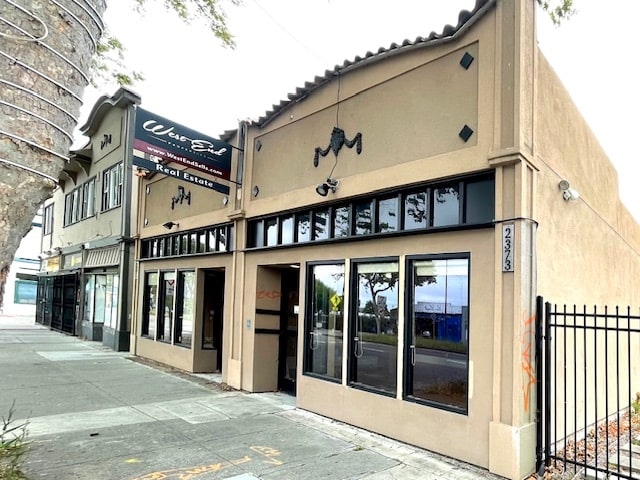 2371-2373 San Pablo Ave, Berkeley, CA for rent - Building Photo - Image 2 of 4