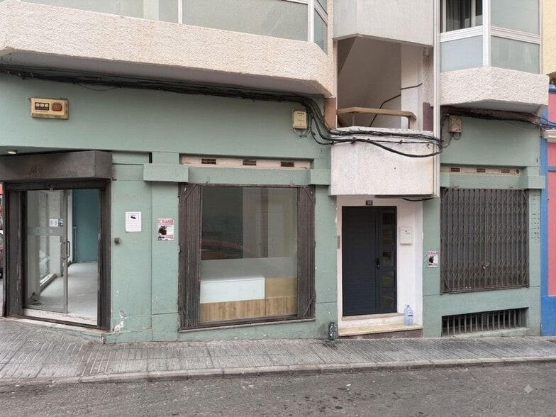 Pérez, 41, Las Palmas de Gran Canaria, Las Palmas for sale - Building Photo - Image 3 of 17