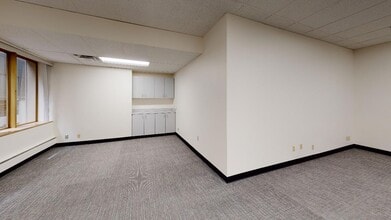 2033 6th Ave, Seattle, WA to rent Interior Photo- Image 2 of 4