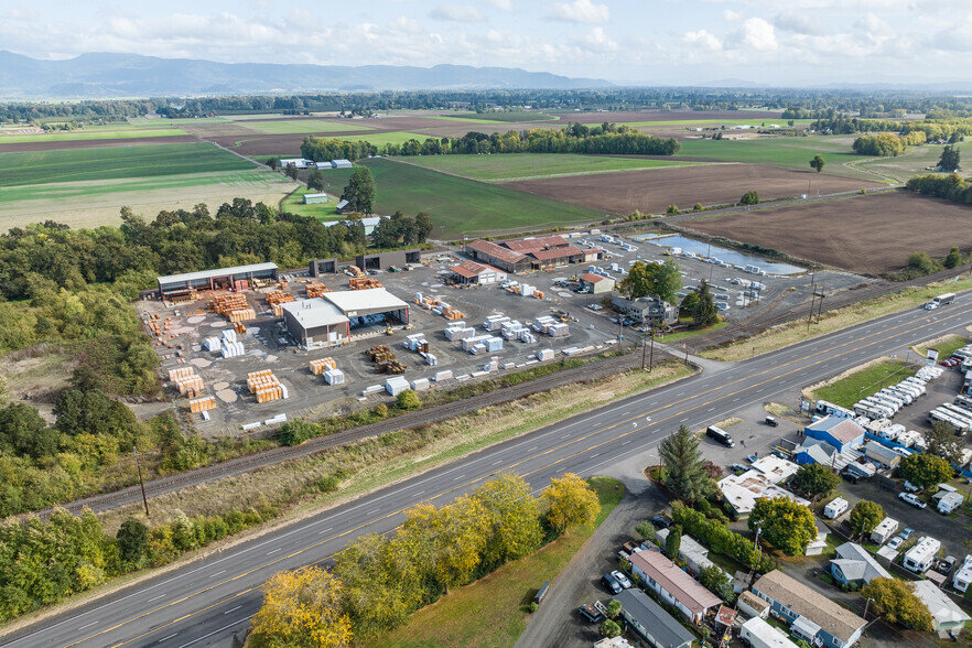 93495 Highway 99, Junction City, OR for sale - Primary Photo - Image 1 of 1