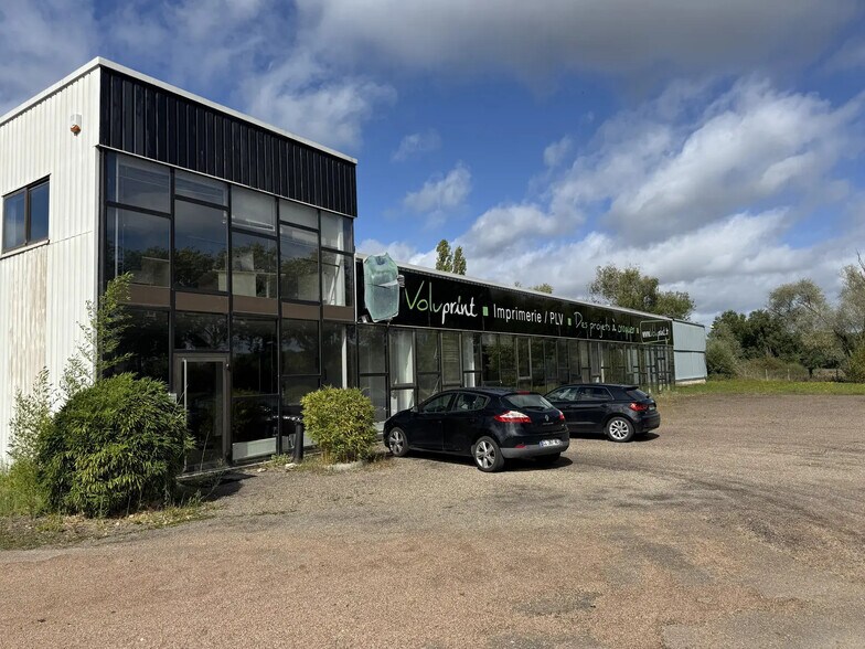Light Industrial in Perrigny for sale - Primary Photo - Image 1 of 6