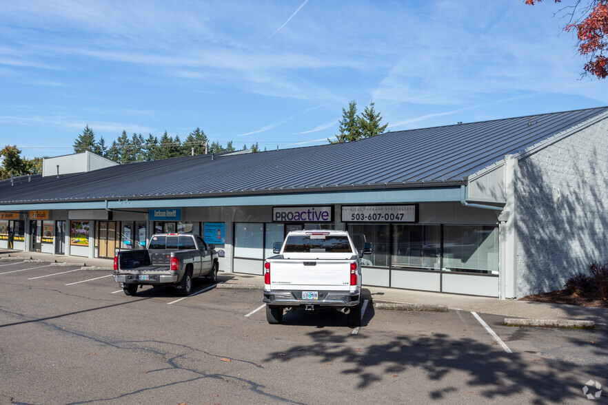 1811-1839 Molalla Ave, Oregon City, OR for rent - Building Photo - Image 3 of 6