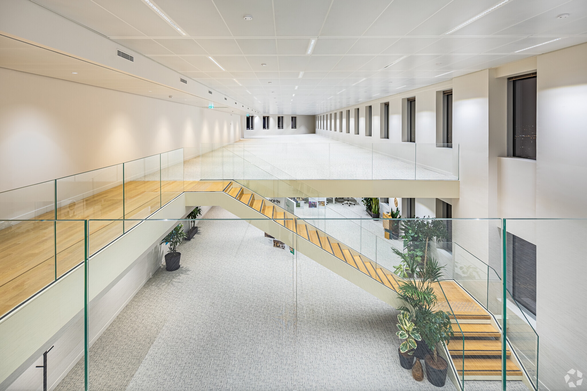 6 Allée de L'arche, Courbevoie to rent Interior Photo- Image 1 of 1