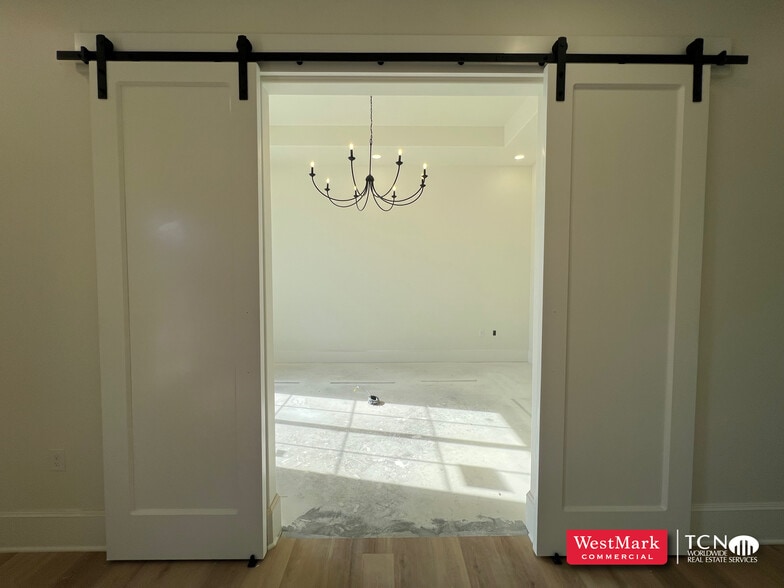 13916 Indiana Ave, Lubbock, TX for sale - Building Photo - Image 2 of 4