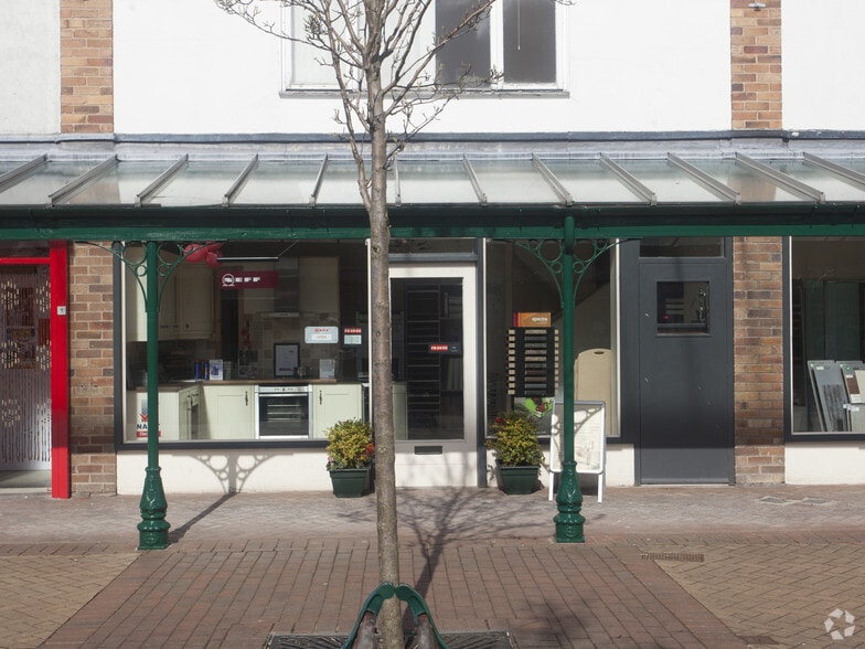 4-5 Tower Gdns, Holywell to rent - Building Photo - Image 3 of 3