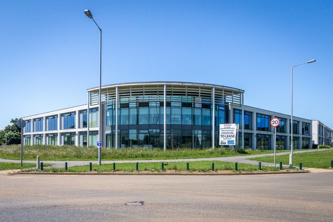 More details for Great Marlings, Luton - Office to Rent