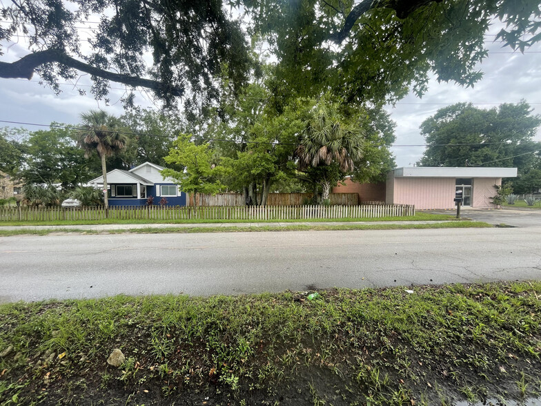 112 Center St, Daytona Beach, FL for sale - Building Photo - Image 1 of 49