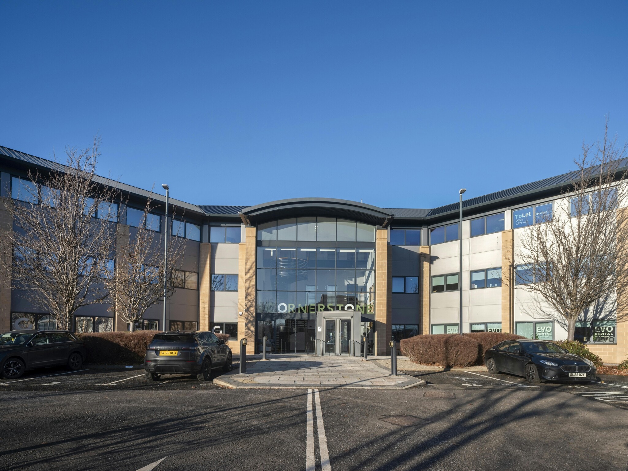 60 South Gyle Crescent, Edinburgh to rent Building Photo- Image 1 of 10