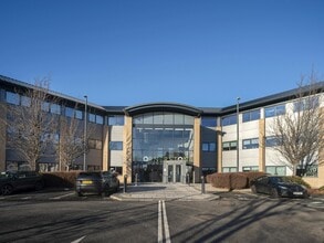 60 South Gyle Crescent, Edinburgh to rent Building Photo- Image 1 of 10