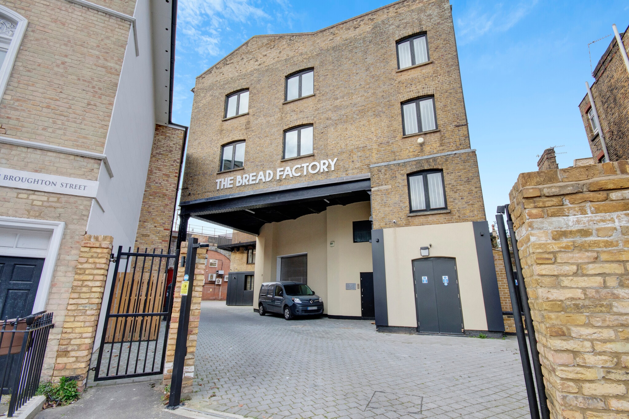 1-1C Broughton St, London to rent Building Photo- Image 1 of 10