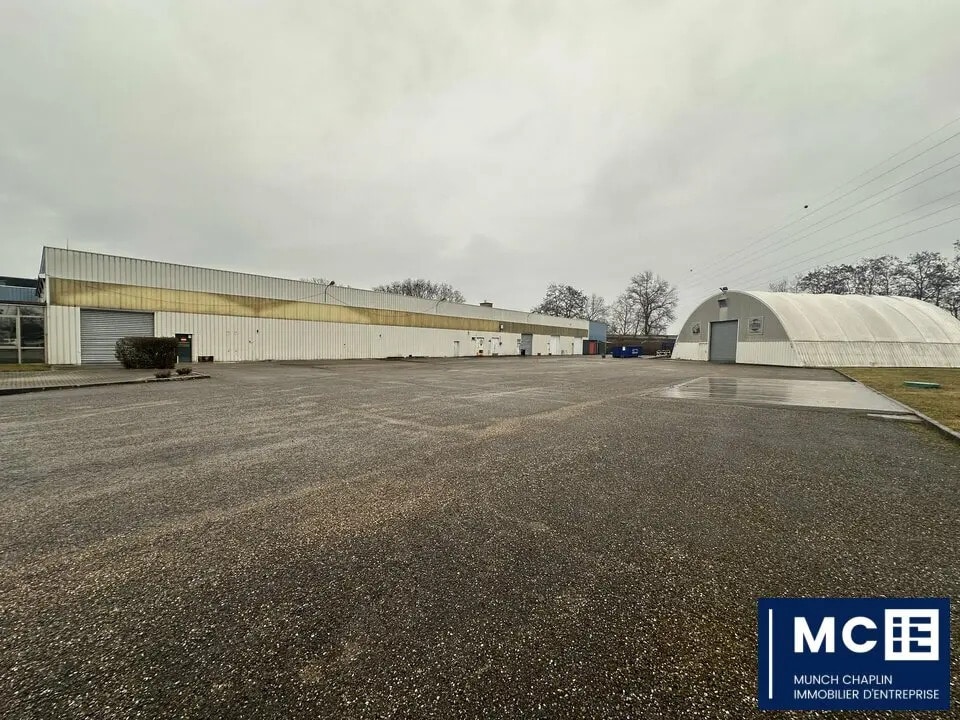 Location Local d'activités 4 043 m² - Photo 1