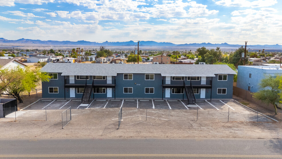 1772 Rio Grande Rd, Bullhead City, AZ for sale - Primary Photo - Image 1 of 67