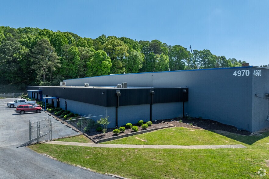 4970 Fulton Industrial Blvd SW, Atlanta, GA for rent - Building Photo - Image 1 of 5