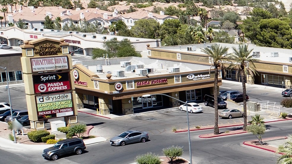 1950-2050 S Rainbow Blvd, Las Vegas, NV for rent - Building Photo - Image 2 of 6