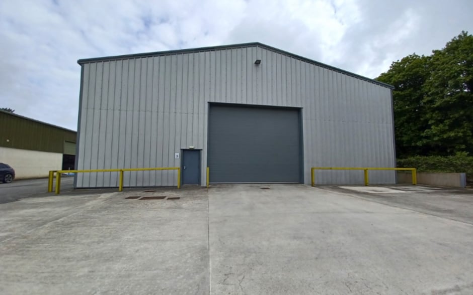 30 A, Launceston to rent - Primary Photo - Image 1 of 5