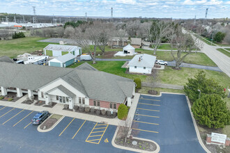 380 N Terra Cotta Rd, Crystal Lake, IL for rent Building Photo- Image 1 of 7