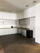 110 W Church St, Orlando, FL to rent Interior Photo- Image 2 of 4